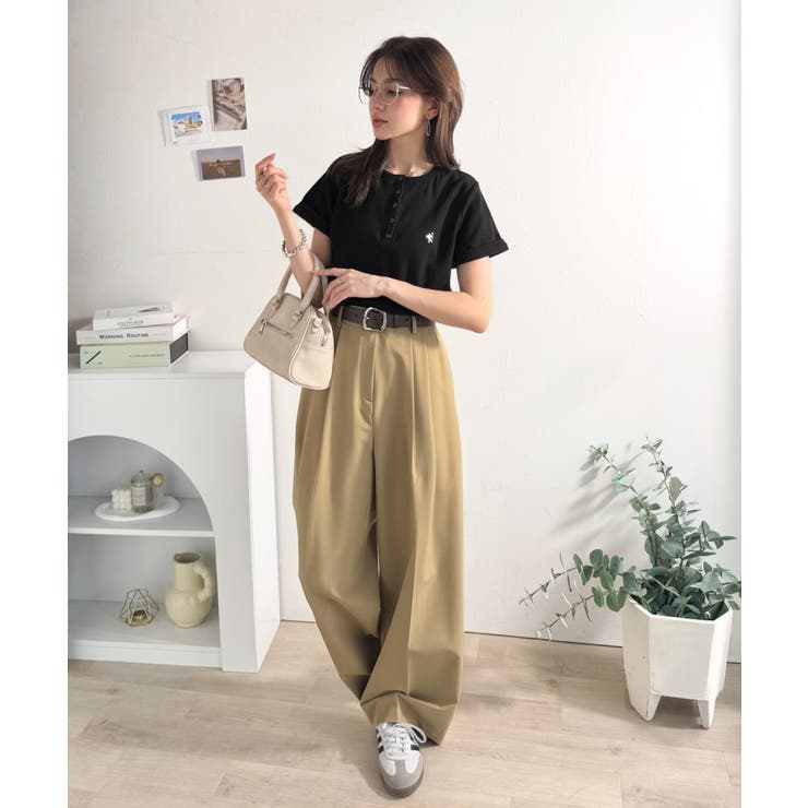 すっきり華奢魅せ。袖ロールアップ胸刺繍入りヘンリーネックリブTシャツ (半袖) | Classical Elf  | 詳細画像16 