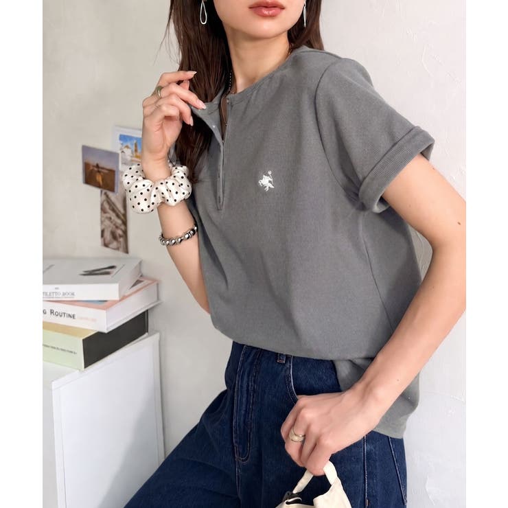 すっきり華奢魅せ。袖ロールアップ胸刺繍入りヘンリーネックリブTシャツ (半袖) | Classical Elf  | 詳細画像17 