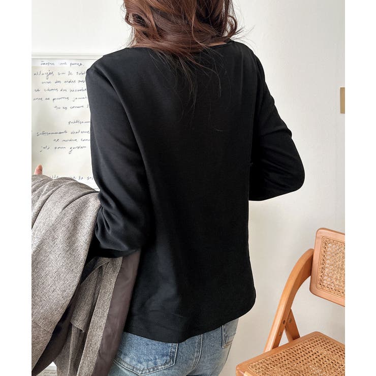 一枚で絵になる、美しい首元。綿100％シルケット素材ドレープネックデザイントップ… | Classical Elf  | 詳細画像15 