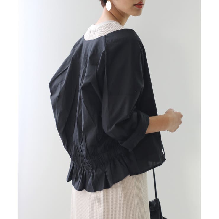 ブラック | 1枚プラスでキレイシルエット完成！バックギャザー ブルゾン 羽織り | Classical Elf 