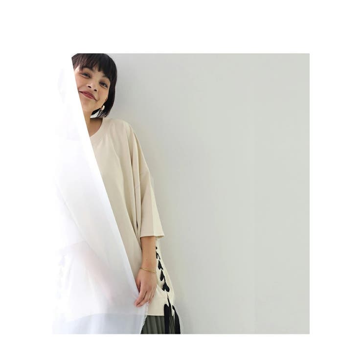 サイドレースアップがカワイイ♪ゆるっとラフな5分袖カットソー サイドレースアップがカワイイ♪ゆるっとラフな5分袖カットソー