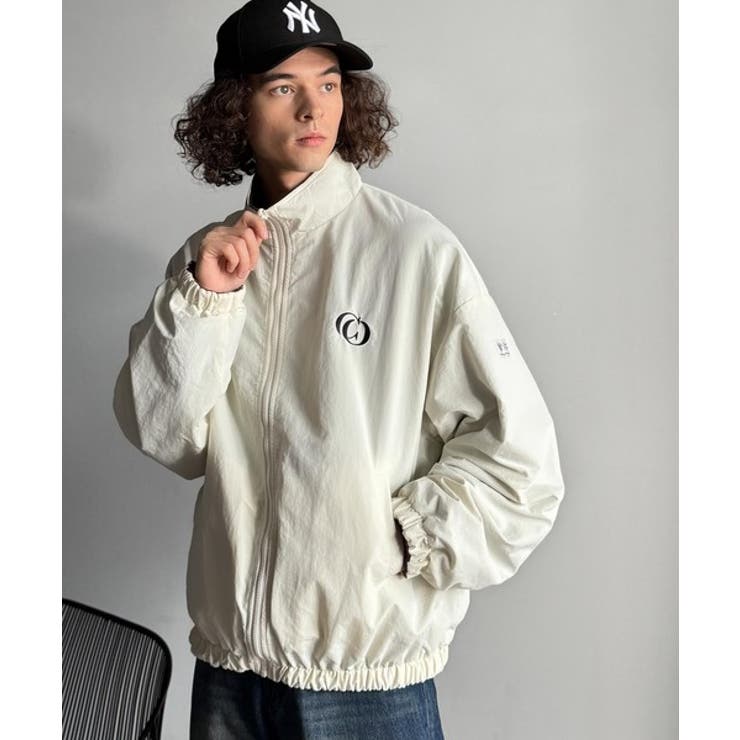 これ1着で実質2着分の価値。」ナイロン×ボア2wayリバーシブル胸元刺繍