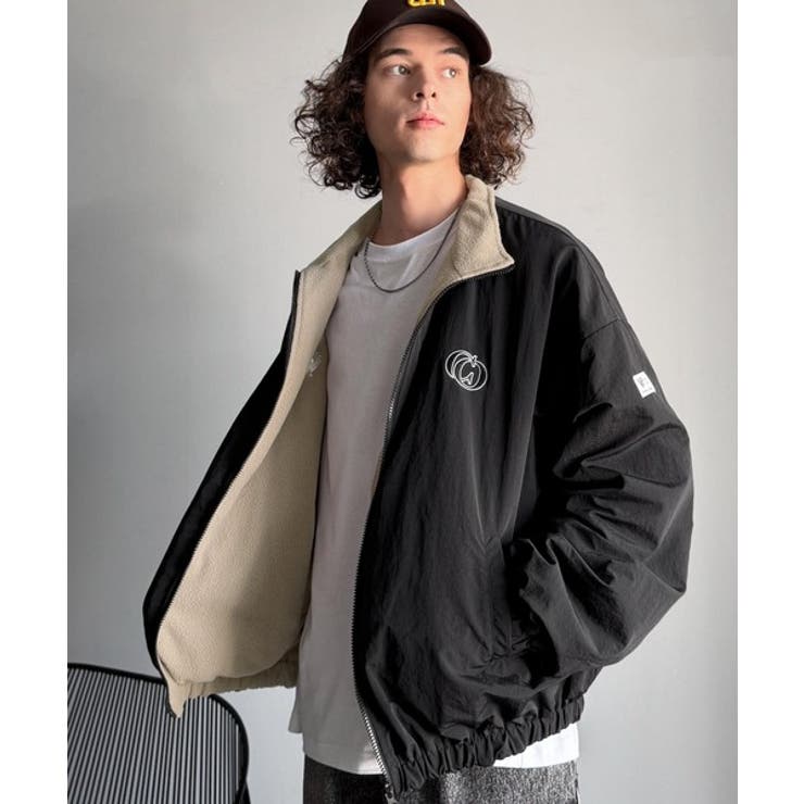 これ1着で実質2着分の価値。」ナイロン×ボア2wayリバーシブル胸元刺繍