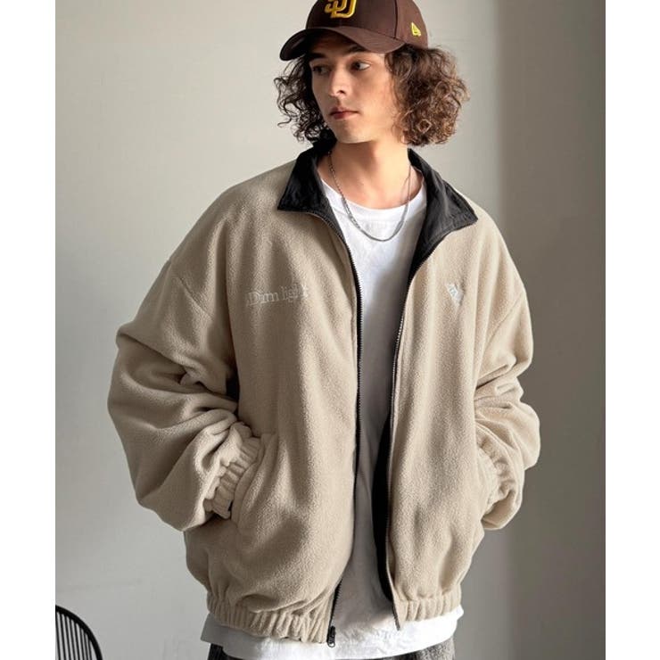 これ1着で実質2着分の価値。」ナイロン×ボア2wayリバーシブル胸元刺繍