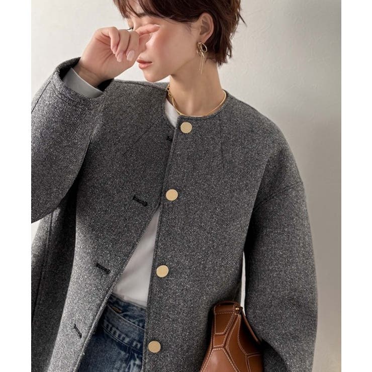 端正な佇まいが導く上品スタイル。ツイードボンディング金釦ノーカラージャケット | Classical Elf  | 詳細画像15 