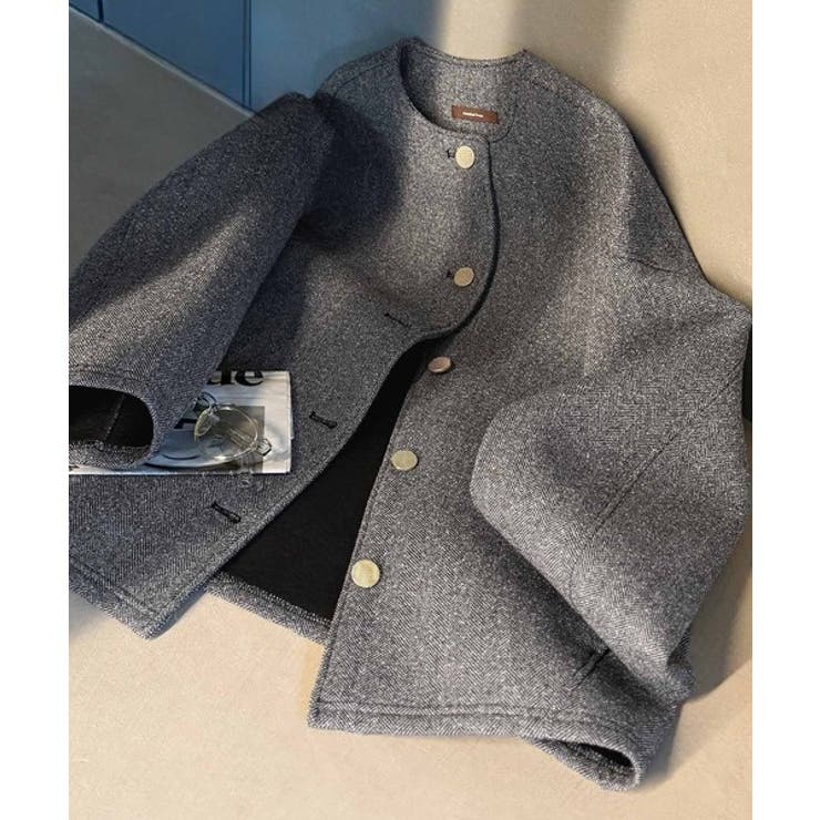 端正な佇まいが導く上品スタイル。ツイードボンディング金釦ノーカラージャケット | Classical Elf  | 詳細画像32 