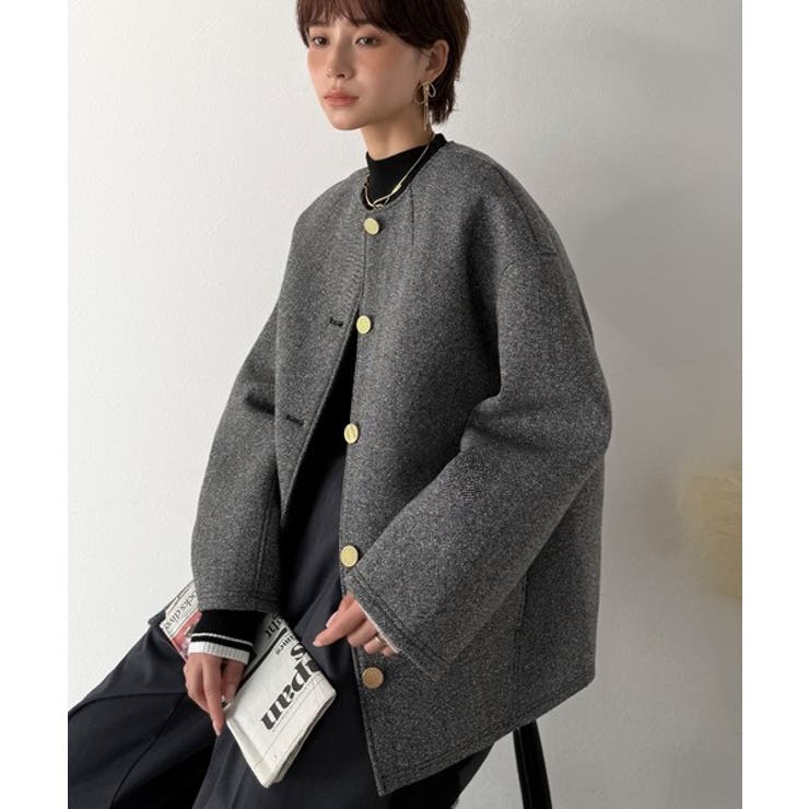 端正な佇まいが導く上品スタイル。ツイードボンディング金釦ノーカラージャケット | Classical Elf  | 詳細画像3 