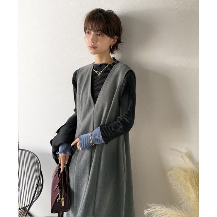 一枚で決まる、凛とした美しさ。Vネックウエストタックワンピース | Classical Elf  | 詳細画像4 