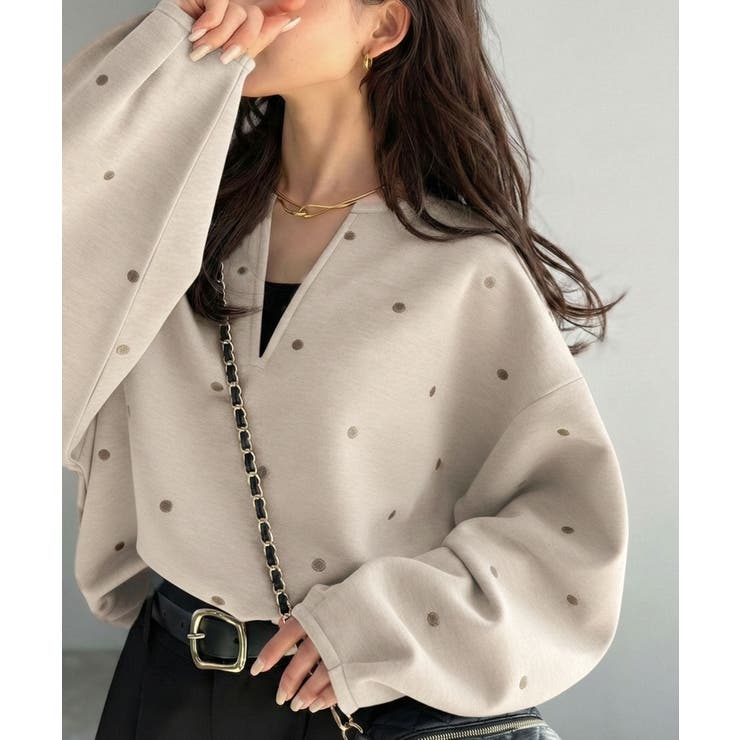 ベージュ | 【Classical Evon】甘さ抑えて品よく映える。ドット刺繍袖ぽわんキーネ… | Classical Elf 