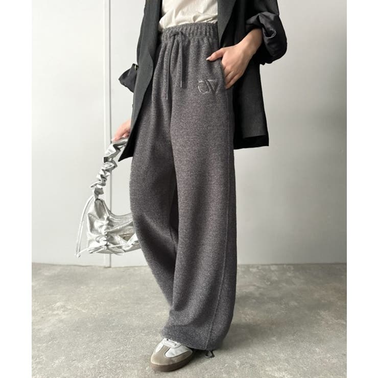 JaVaジャバコラボ》まるで毛布。裾ドロストロゴ刺繍ミックス調フリース