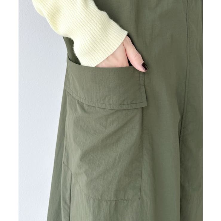 一気にトレンドライクな印象をプラス。肩ベルトナイロンワンピース | Classical Elf  | 詳細画像15 