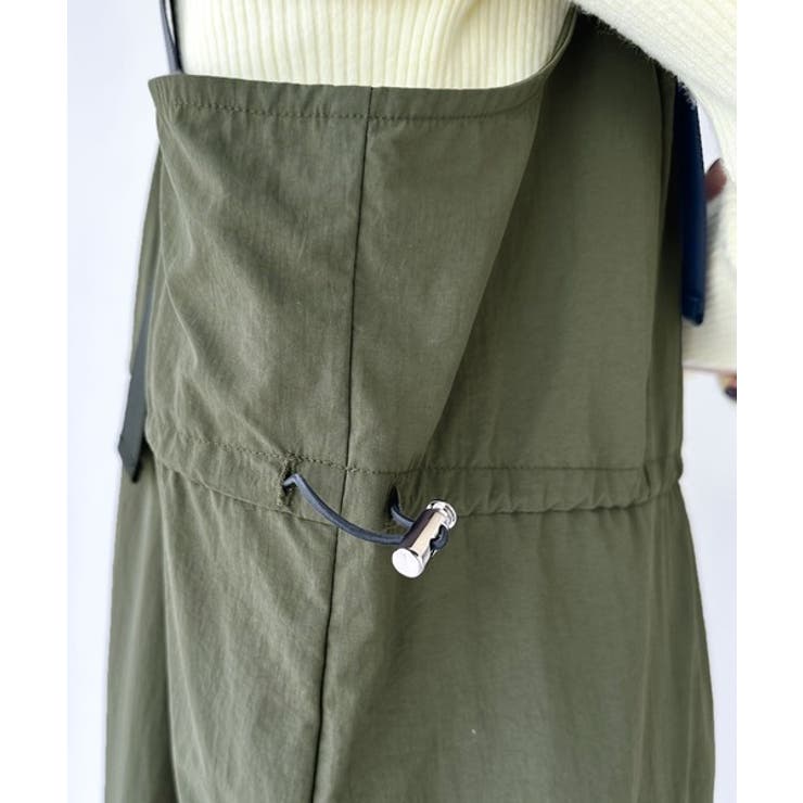 一気にトレンドライクな印象をプラス。肩ベルトナイロンワンピース | Classical Elf  | 詳細画像17 