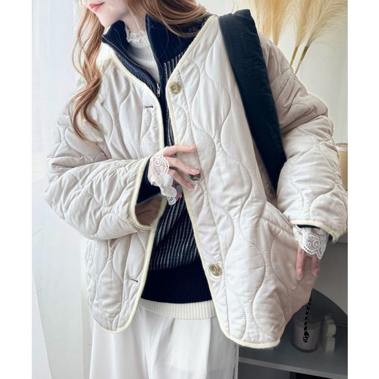 ライトグレー | 《Javaジャバコラボ》大人カジュアルの大定番。ノーカラー波キルティングコート | Classical Elf 