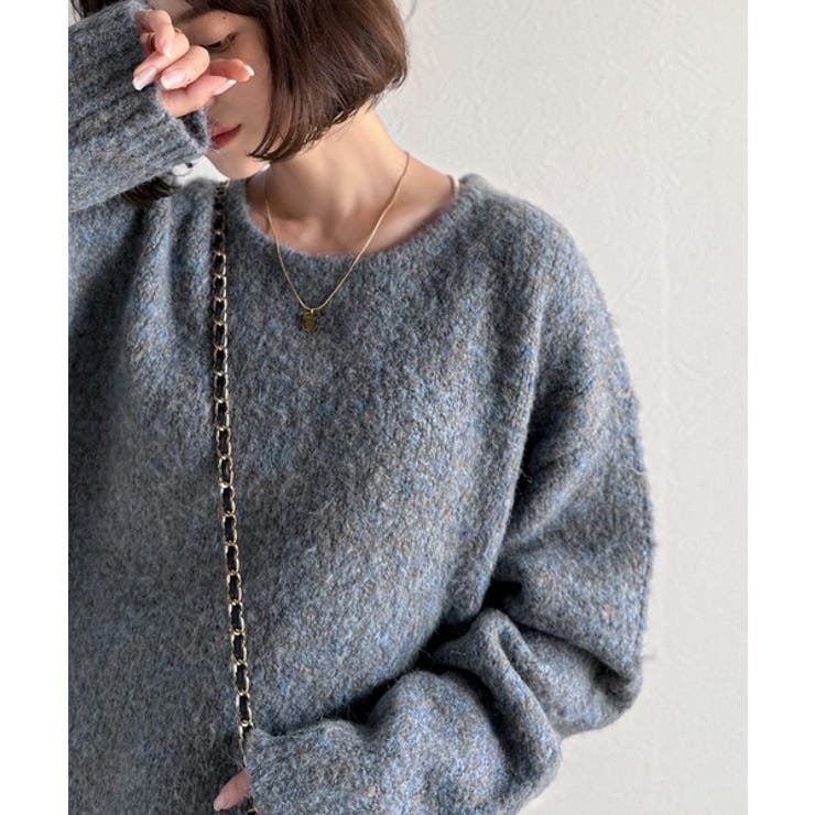 秋冬の鉄板。日常にふわふわな彩りを。クルーネックミックスカラー糸