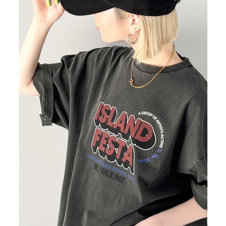 フランス発 Sandro 夏の大人カジュアル デザインカット Tシャツ こなれた大人カジュアルスタイルの主役に。綿100%フェスロゴ