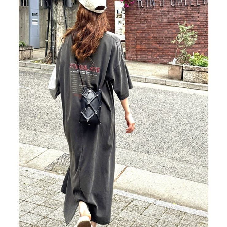 大人のラフスタイル。綿100%ピグメント加工グラフィックワンピース