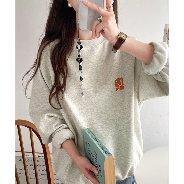 カジュアルコーデの主役に。イベントバックロゴ裏起毛プルオーバー | Classical Elf  | 詳細画像22 