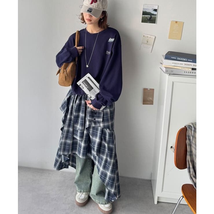 着るだけで今っぽさ叶う。ランダム刺繍クロップド丈裏起毛スウェット | Classical Elf  | 詳細画像20 