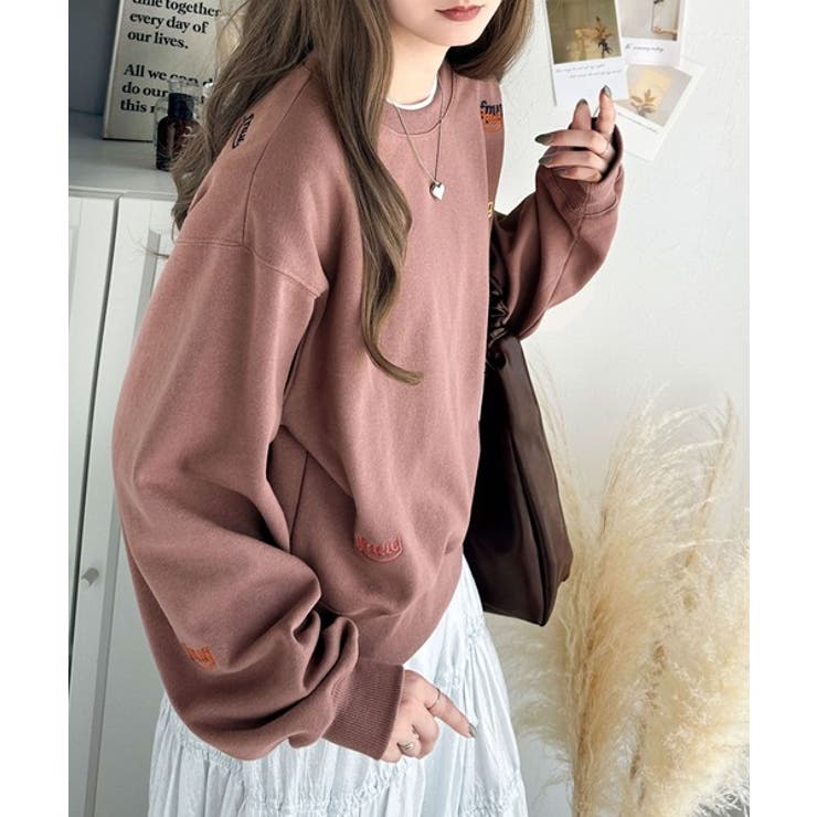 着るだけで今っぽさ叶う。ランダム刺繍クロップド丈裏起毛スウェット | Classical Elf  | 詳細画像25 