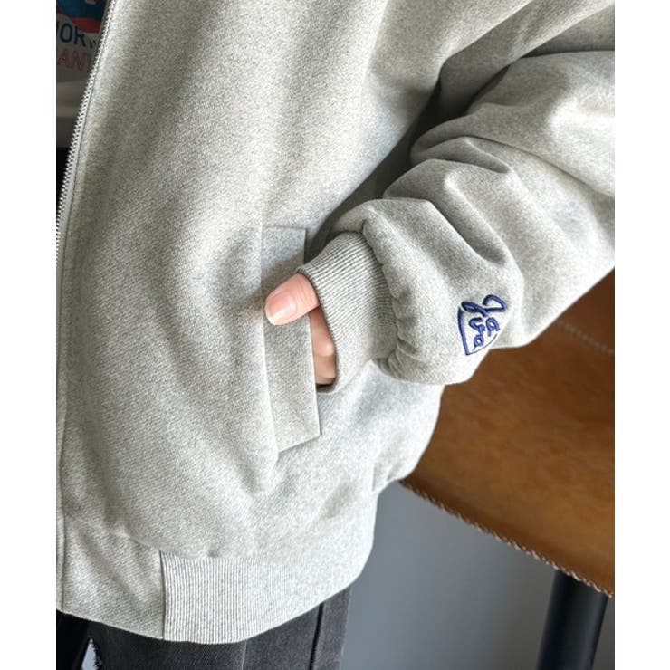 古着ライクな抜け感漂う、ロゴ刺繍MA 1風スウェットブルゾン