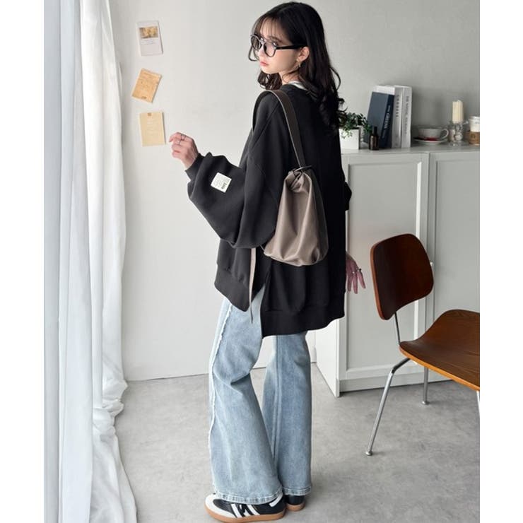 リラクシーに着こなす、オンナっぽカジュアル！裏起毛ワイドネックビックスウェット | Classical Elf  | 詳細画像6 