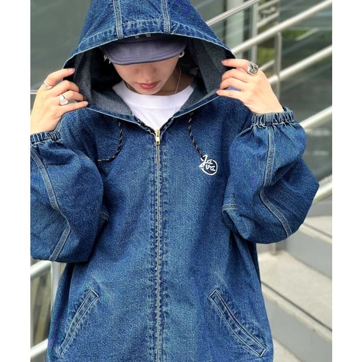 ルーズなサイジングでラフな着こなしを。ZIPアップビッグデニム