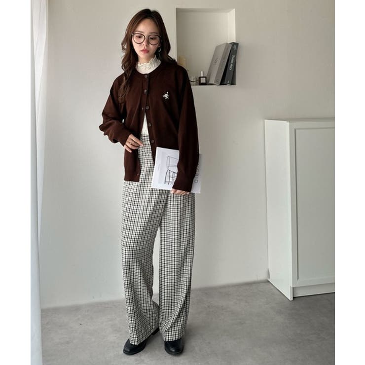 着まわし自在のベーシックデザイン。配色刺繍カーディガン | Classical Elf  | 詳細画像28 