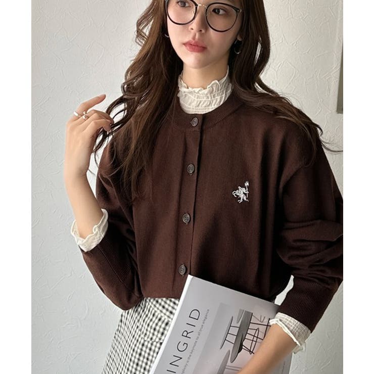 ブラウン | 着まわし自在のベーシックデザイン。配色刺繍カーディガン | Classical Elf 