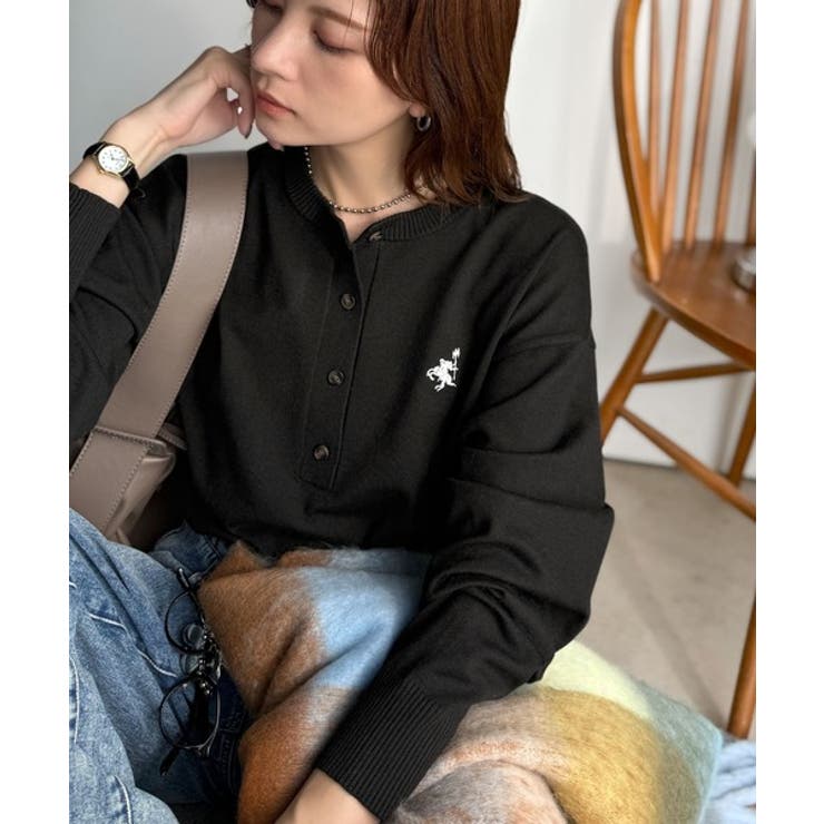 顔周りスッキリ&胸元刺繍で映える♪配色刺繍ヘンリーネックニット | Classical Elf  | 詳細画像11 