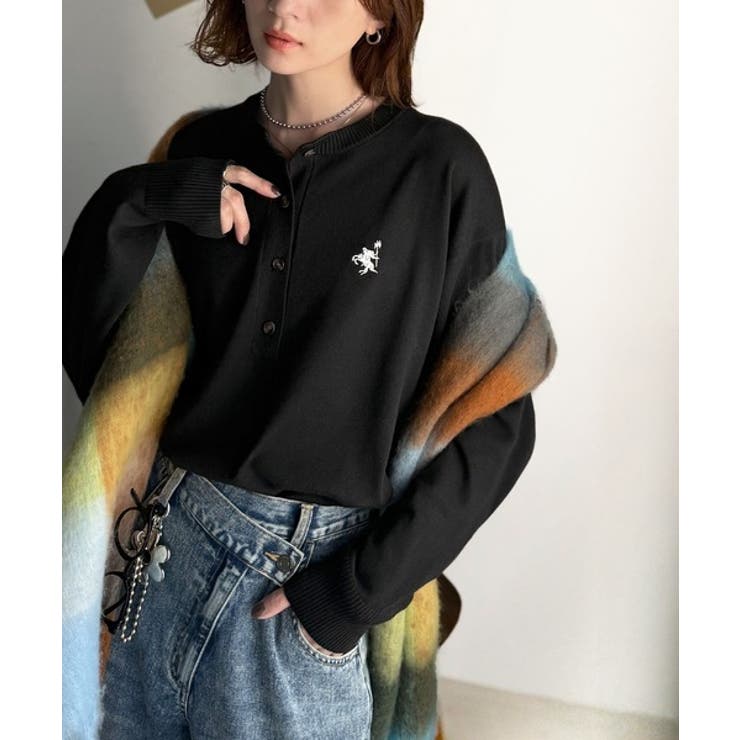 顔周りスッキリ&胸元刺繍で映える♪配色刺繍ヘンリーネックニット | Classical Elf  | 詳細画像13 