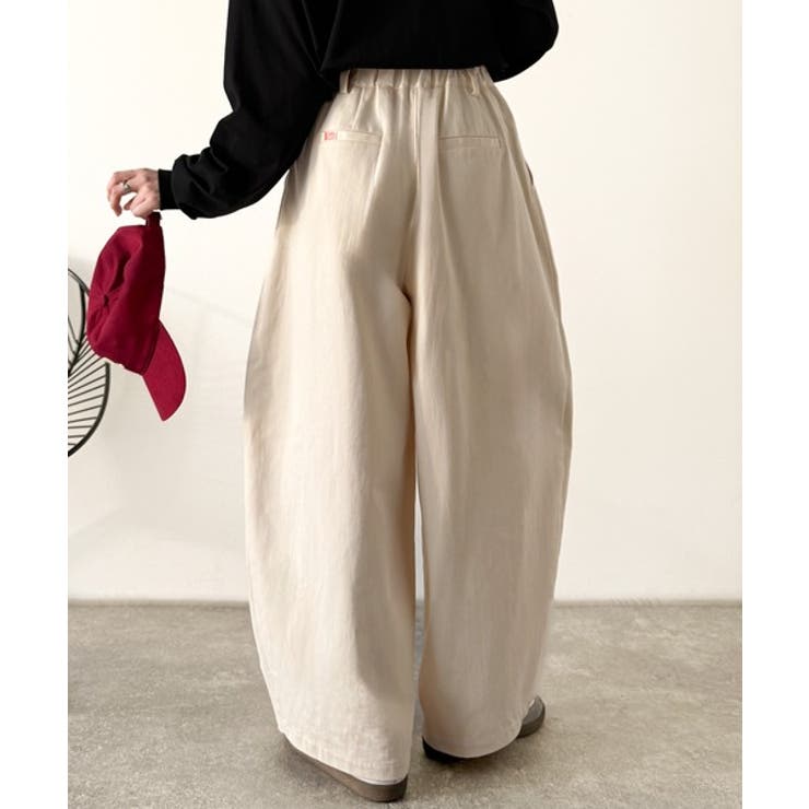 カーブで魅せる、抜け感シルエット。綿100％コットンツイルバレルレッグタックパン… | Classical Elf  | 詳細画像3 