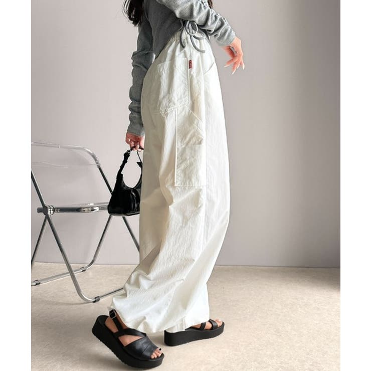 ワイドな今っぽシルエット メンズライク裾ドロストペインターパンツ