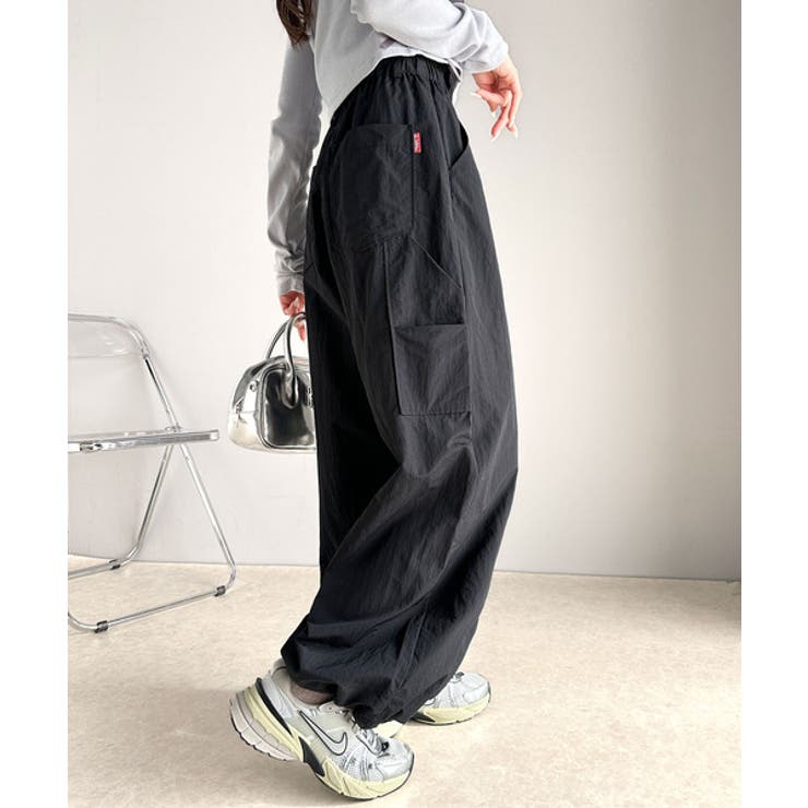 ワイドな今っぽシルエット メンズライク裾ドロストペインターパンツ