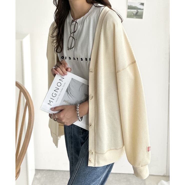 ラフで上品な大人のゆるカジュアル。配色ステッチVネックワッフルカーディガン | Classical Elf  | 詳細画像8 