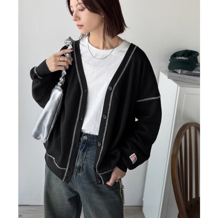 ラフで上品な大人のゆるカジュアル。配色ステッチVネックワッフルカーディガン | Classical Elf  | 詳細画像15 