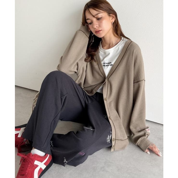 ラフで上品な大人のゆるカジュアル。配色ステッチVネックワッフルカーディガン | Classical Elf  | 詳細画像22 