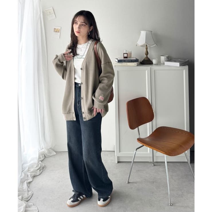 ラフで上品な大人のゆるカジュアル。配色ステッチVネックワッフルカーディガン | Classical Elf  | 詳細画像28 