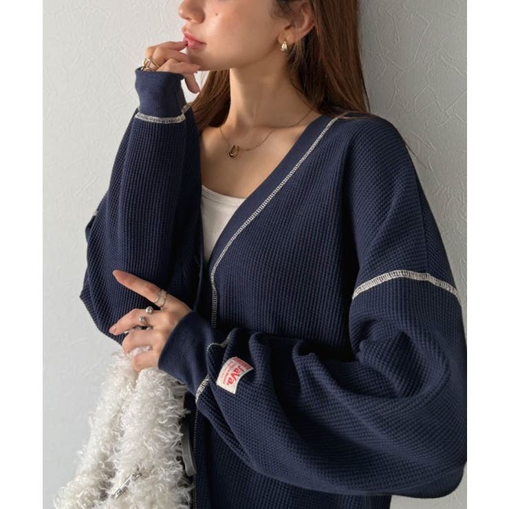 ラフで上品な大人のゆるカジュアル。配色ステッチVネックワッフルカーディガン | Classical Elf  | 詳細画像32 
