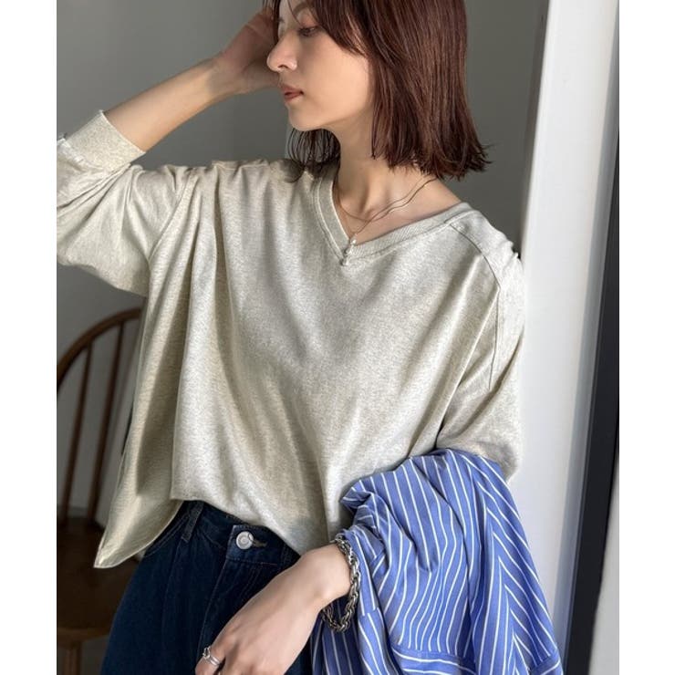 オートミール | シンプルなのに、存在感。綿100％Vネック切り替えロンT | Classical Elf 