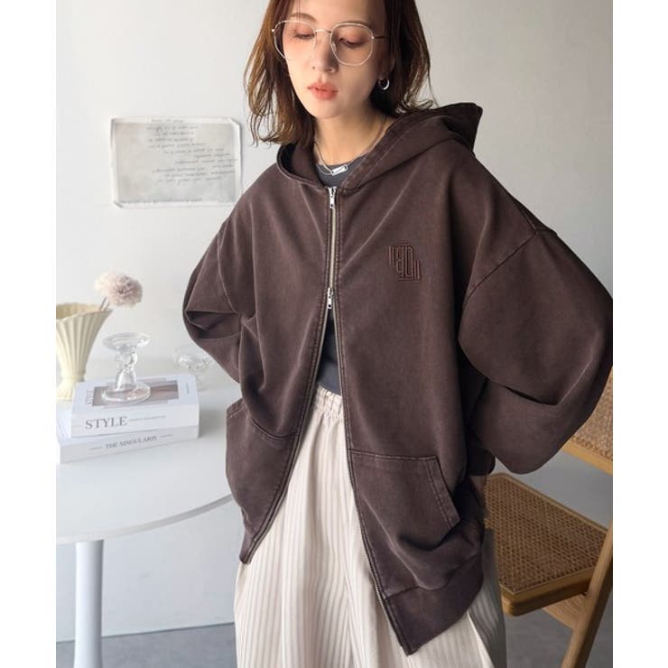 大人の抜け感◎ニュアンス色が映える。アシッドウォッシュロゴZIPパーカー | Classical Elf  | 詳細画像17 