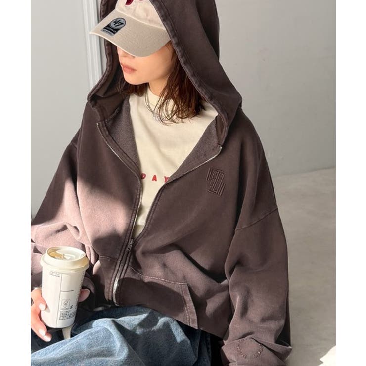 ブラウン | 大人の抜け感◎ニュアンス色が映える。アシッドウォッシュロゴZIPパーカー | Classical Elf 