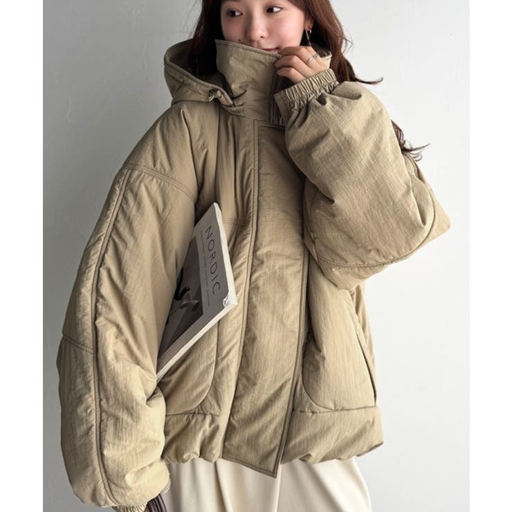 《JaVaジャバコラボ》ボリュームシルエットで魅せる、今年の主役アウター。フード… | Classical Elf  | 詳細画像16 