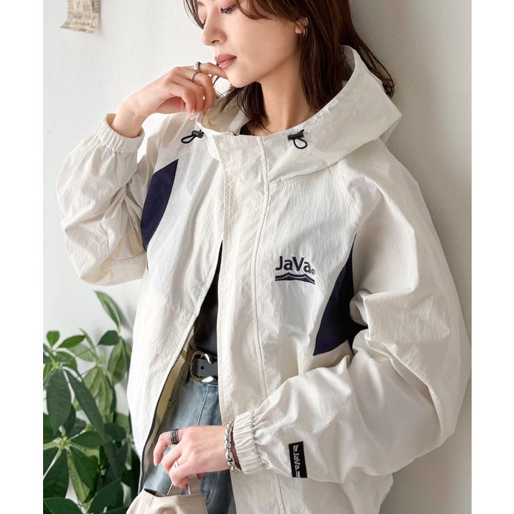 軽やかに魅せる、スポーティモード。サイド配色切替ナイロン100％パーカー | Classical Elf  | 詳細画像10 