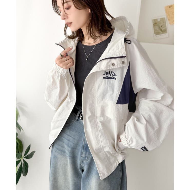 軽やかに魅せる、スポーティモード。サイド配色切替ナイロン100％パーカー | Classical Elf  | 詳細画像11 