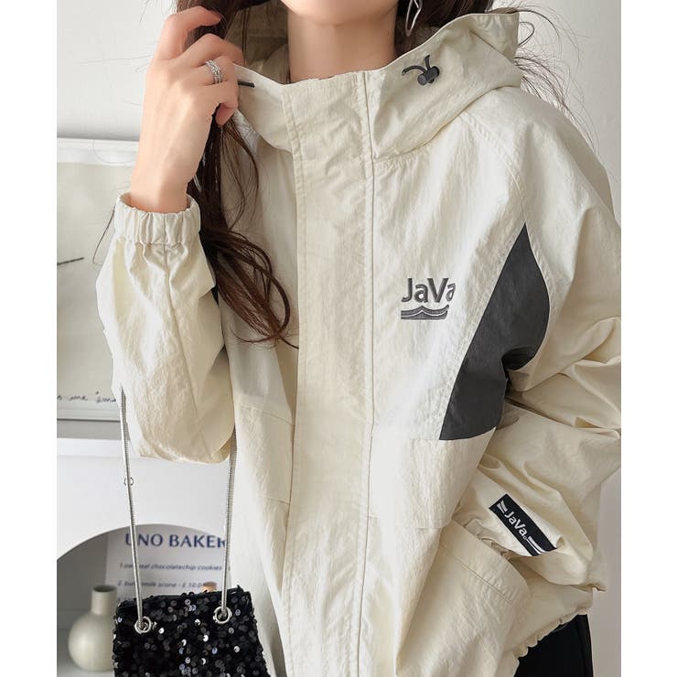 軽やかに魅せる、スポーティモード。サイド配色切替ナイロン100％パーカー | Classical Elf  | 詳細画像20 