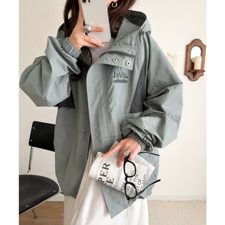 軽やかに魅せる、スポーティモード。サイド配色切替ナイロン100％パーカー | Classical Elf  | 詳細画像32 