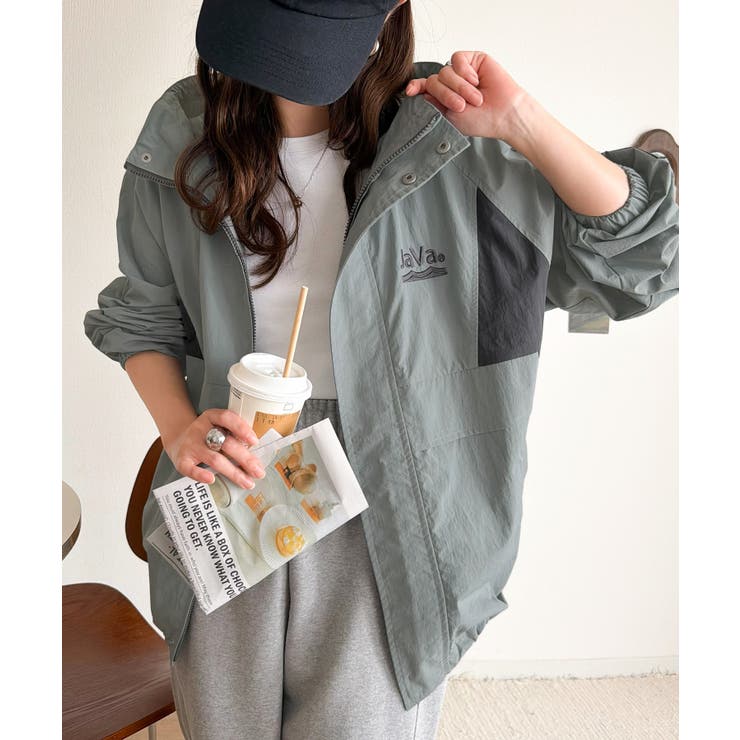 軽やかに魅せる、スポーティモード。サイド配色切替ナイロン100％パーカー | Classical Elf  | 詳細画像35 