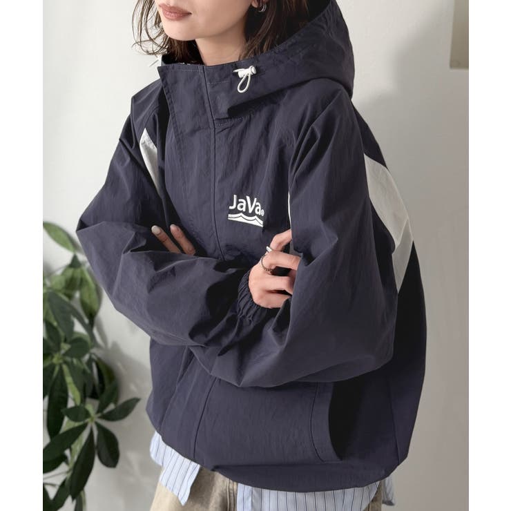 軽やかに魅せる、スポーティモード。サイド配色切替ナイロン100％パーカー | Classical Elf  | 詳細画像40 