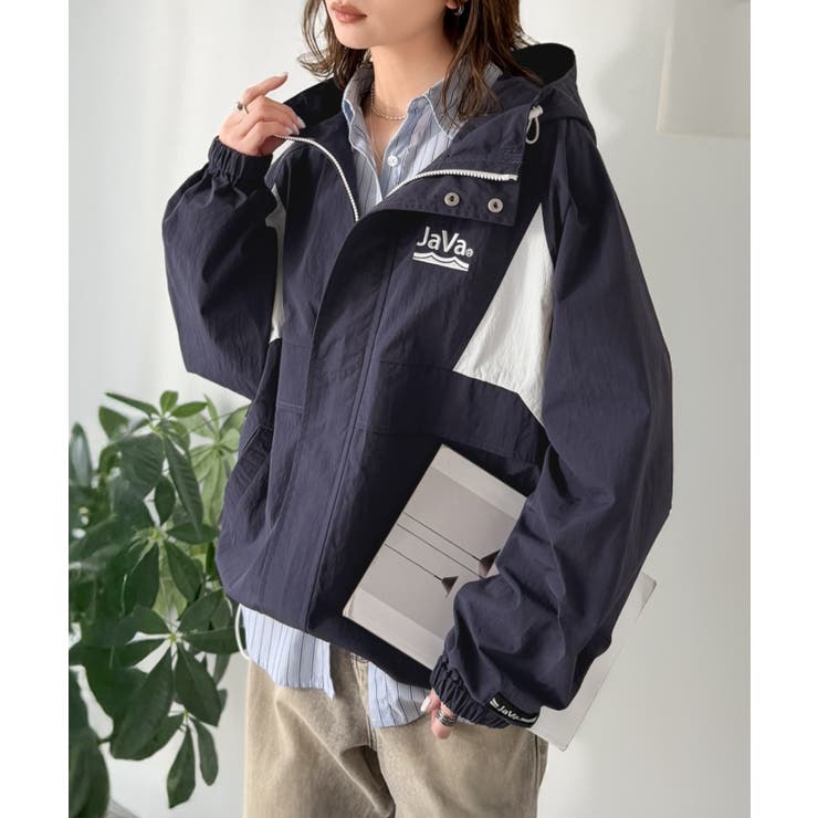 軽やかに魅せる、スポーティモード。サイド配色切替ナイロン100％パーカー | Classical Elf  | 詳細画像46 