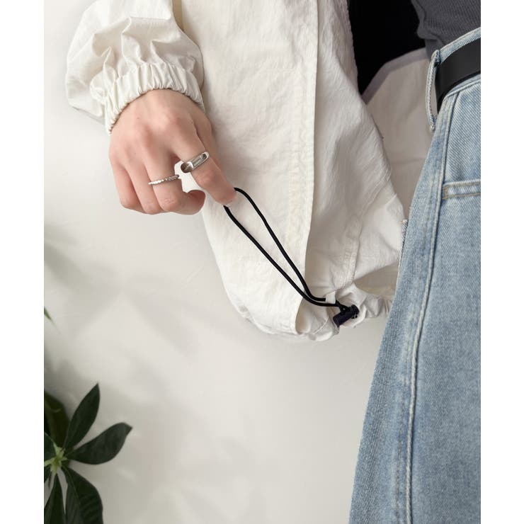 軽やかに魅せる、スポーティモード。サイド配色切替ナイロン100％パーカー | Classical Elf  | 詳細画像48 